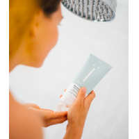 Naïf Verzorgende Shampoo – extra afbeelding 2