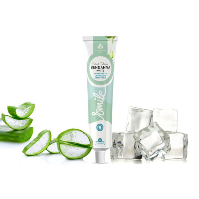 Toothpaste Smile with Fluoride White