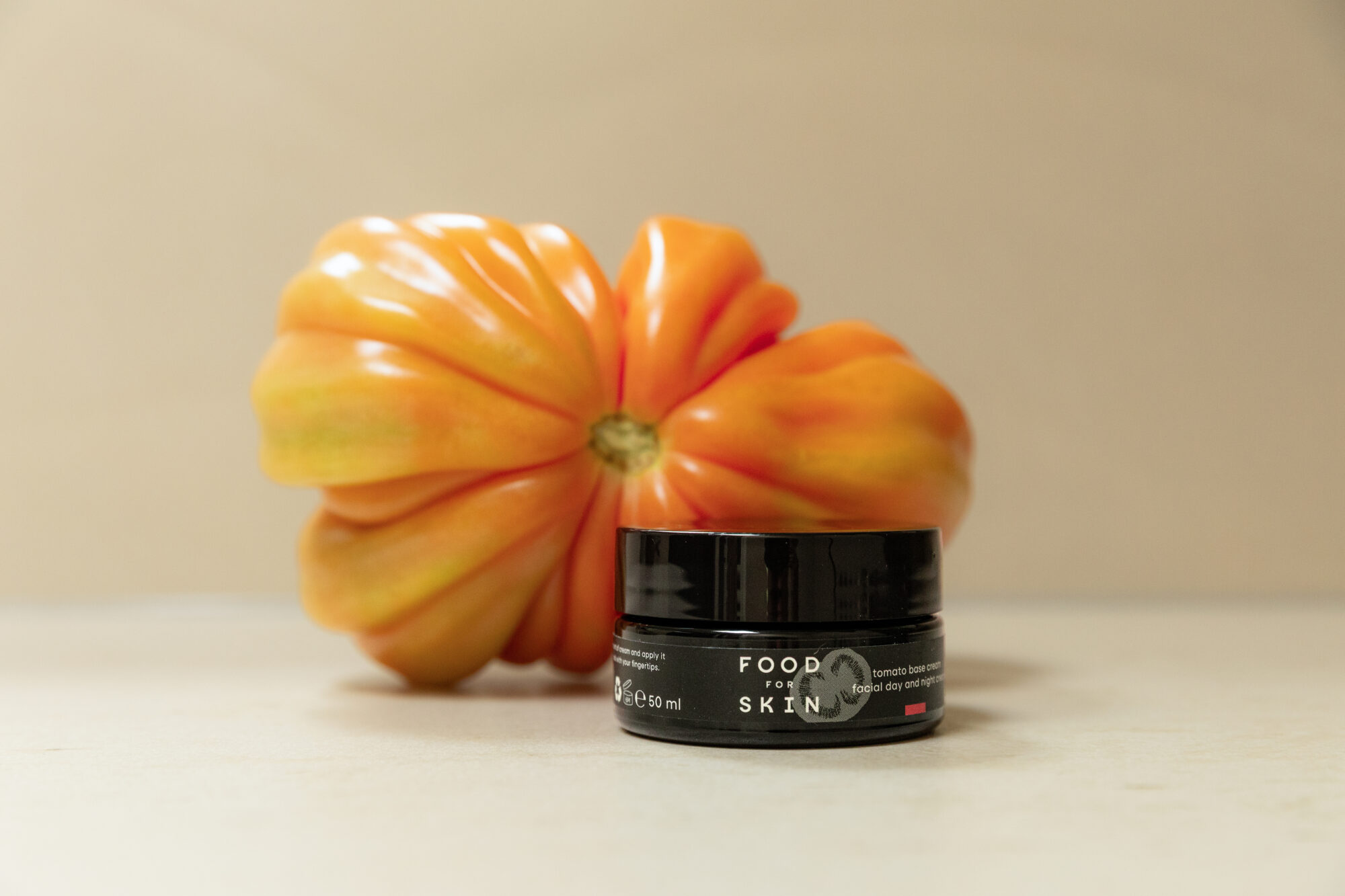 Tomato Base Cream - Day and Night Cream