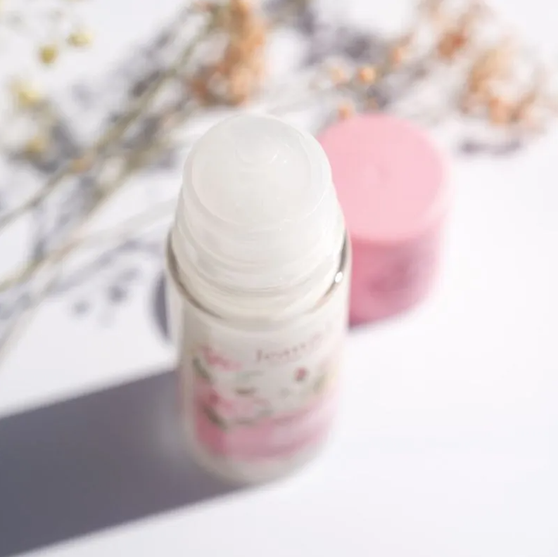 Sensitive Deodorant Roller met Rozenwater